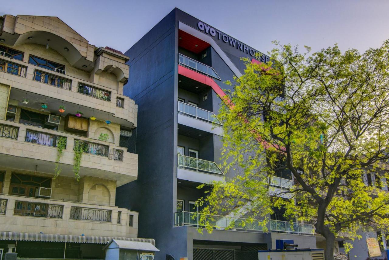 Hotel Saffron Gold Nueva Delhi Exterior foto